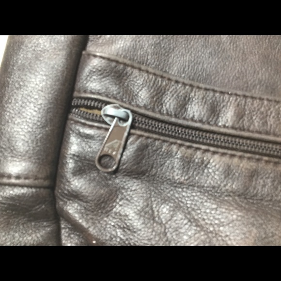 Ameribag Healthy Back Leather Backpack Bag - Picture 5 of 16